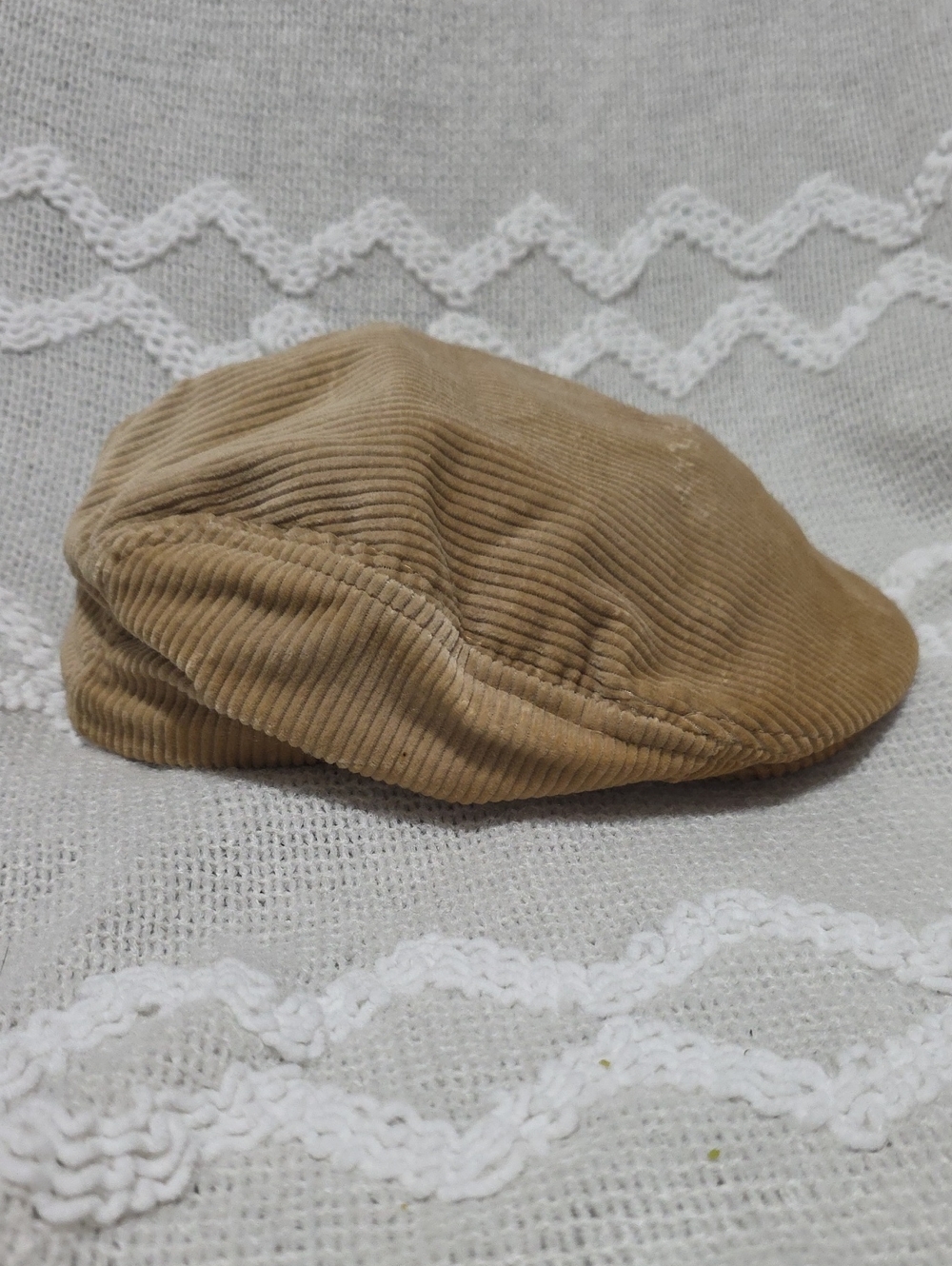 Men's Corduroy Flat Cap in Tan